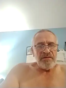 Snapshot of geilerschwanz64 chatting on 10.29.25 geilerschwanz64 online show from 10.29.25