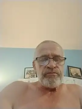 Snapshot of geilerschwanz64 chatting on 07.18.26 geilerschwanz64 online show from 07.18.26