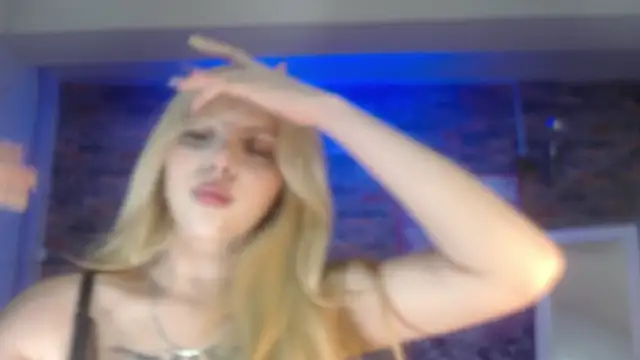 Snapshot of Kitty_fox_b chatting on 02.11.25 Kitty fox b online show from 02.11.25