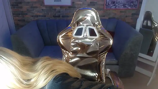 Snapshot of Kitty_fox_b chatting on 02.17.25 Kitty fox b online show from 02.17.25