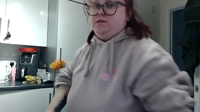 Tallulah-mae-xoxox online show from 03.03.25