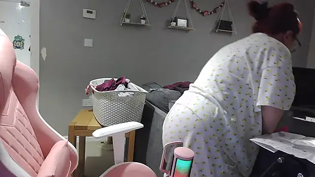 Tallulah-mae-xoxox online show from 03.22.25