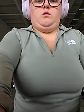 Tallulah-mae-xoxox online show from 04.15.26