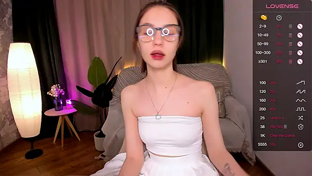 MilliBrown  online show from 01.29.25