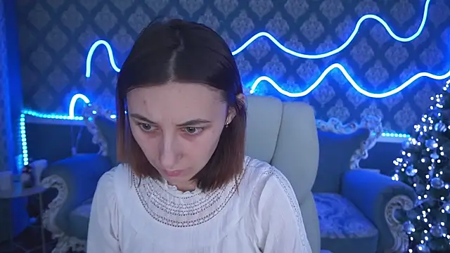 Snapshot of Roxy_Rayy chatting on 12.12.24 Roxy Rayy online show from 12.12.24