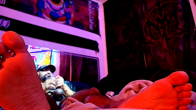 Snapshot of HORNYMEXDAD chatting on 12.09.24 HORNYMEXDAD online show from 12.09.24