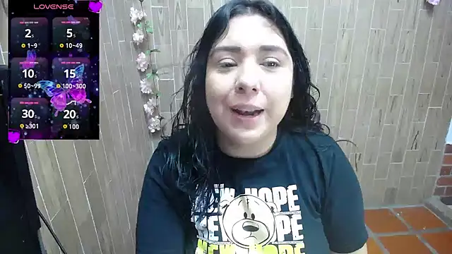 Snapshot of solyeria chatting on 02.21.25 solyeria online show from 02.21.25