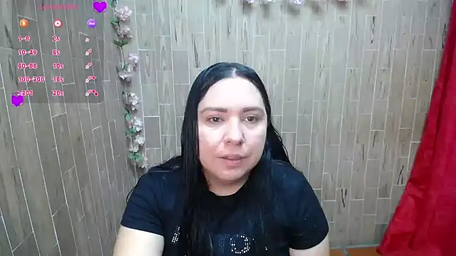 Snapshot of solyeria chatting on 11.14.25 solyeria online show from 11.14.25