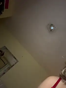 Snapshot of Bia_sexynovaes chatting on 02.17.25 Bia sexynovaes online show from 02.17.25