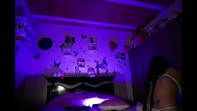 missycanoo online show from 12.14.24