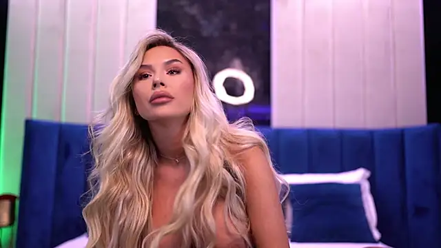 Snapshot of SelenaFrost chatting on 12.09.24 SelenaFrost online show from 12.09.24