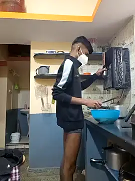 KissesBoyAD online show from 12.13.24