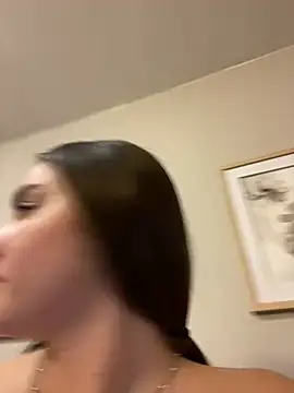 Snapshot of imlindapink chatting on 02.28.25 imlindapink online show from 02.28.25