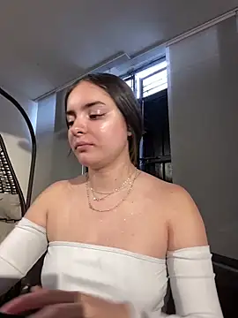 Snapshot of imlindapink chatting on 03.17.25 imlindapink online show from 03.17.25