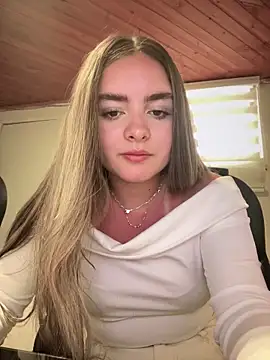 Snapshot of imlindapink chatting on 09.29.25 imlindapink online show from 09.29.25