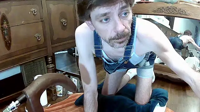 MaxJr8008 online show from 09.26.25