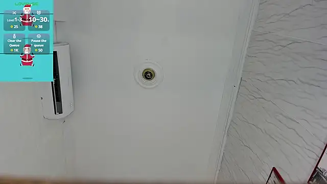 Snapshot of TOWERS21_ chatting on 12.12.24 TOWERS21 online show from 12.12.24