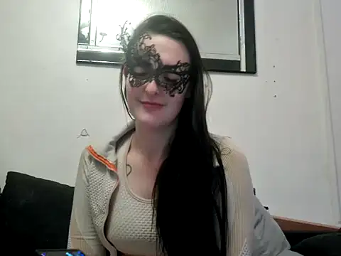 LexiSnowUK online show from 01.13.25