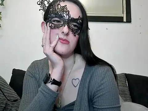 LexiSnowUK online show from 01.22.25