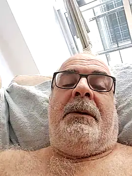 Satiro Sevilla online show from 09.24.25