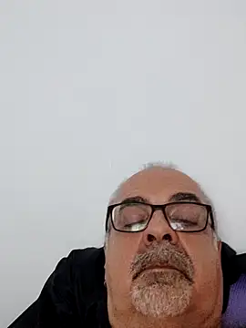 Satiro Sevilla online show from 10.04.25