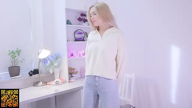 norakisses online show from 10.22.25