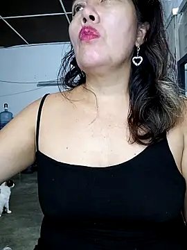 Snapshot of anniecoopeer chatting on 02.22.25 anniecoopeer online show from 02.22.25