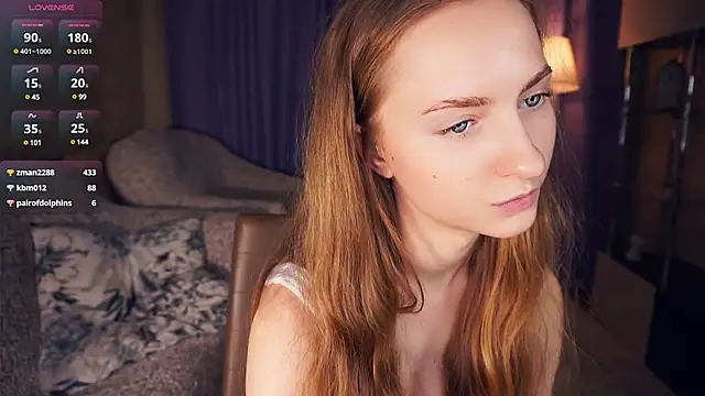 EsmaCarll online show from 01.12.25