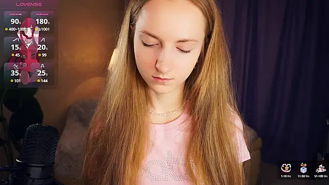 EsmaCarll online show from 03.15.25