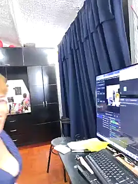 Snapshot of Angelina_Stone_65 chatting on 05.12.26 Angelina Stone 65 online show from 05.12.26