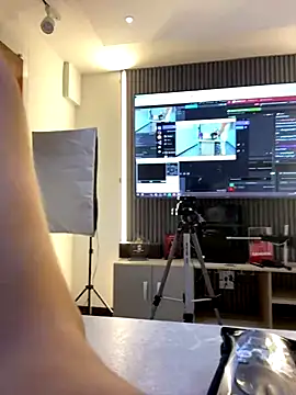 NairobiLee online show from 10.08.25