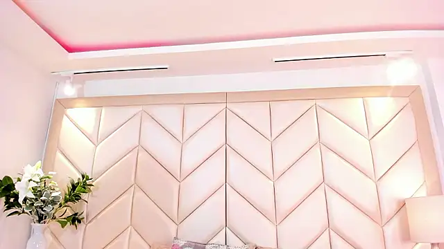 NairobiLee online show from 03.13.26