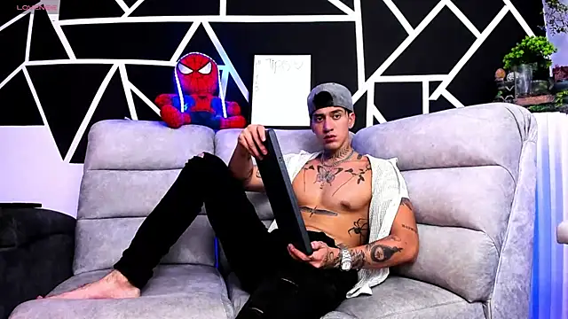 JUSTIN FULLER1 online show from 03.05.25