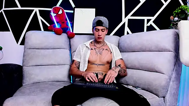 JUSTIN FULLER1 online show from 03.12.25