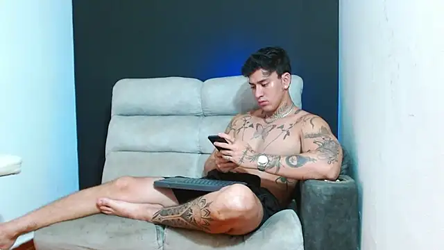 JUSTIN FULLER1 online show from 07.09.26