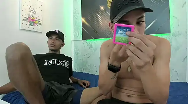 Snapshot of JordanAndAndrew chatting on 01.11.25 JordanAndAndrew online show from 01.11.25