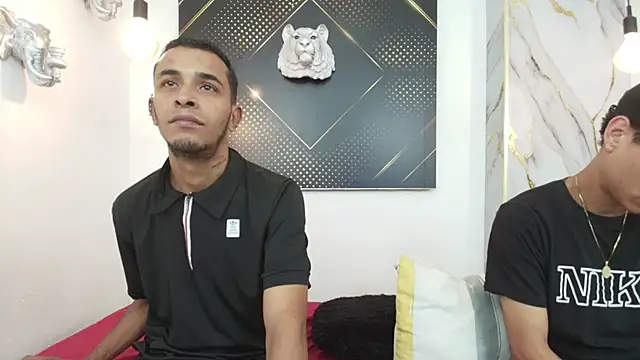 Snapshot of JordanAndAndrew chatting on 11.13.25 JordanAndAndrew online show from 11.13.25