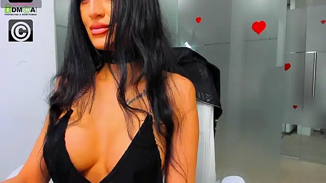 Queenrafaella online show from 02.02.26