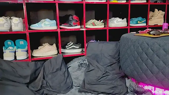 Indianbrownie online show from 04.04.26