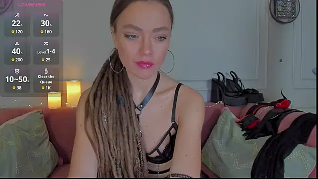 Snapshot of KellyFouler chatting on 02.15.25 KellyFouler online show from 02.15.25