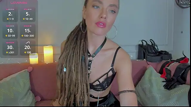 Snapshot of KellyFouler chatting on 02.22.25 KellyFouler online show from 02.22.25