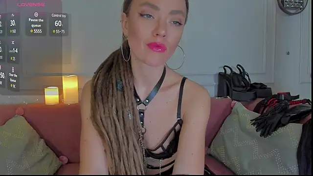 Snapshot of KellyFouler chatting on 02.23.25 KellyFouler online show from 02.23.25