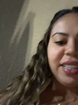 Snapshot of lariic chatting on 03.30.26 lariic online show from 03.30.26