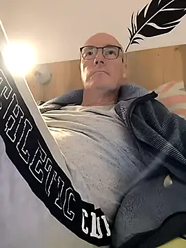 bogland33 online show from 09.15.25