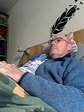 bogland33 online show from 10.17.25