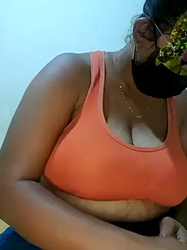 Snapshot of kumaricapalsex2 chatting on 01.31.25 kumaricapalsex2 online show from 01.31.25