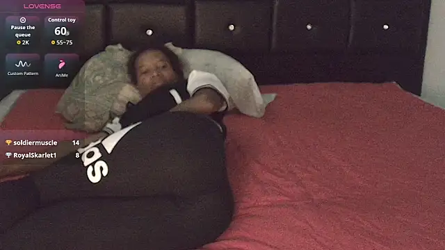 Snapshot of SashaBrianna99 chatting on 09.24.25 SashaBrianna99 online show from 09.24.25