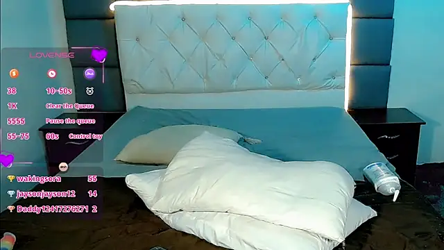 Snapshot of MimiRodriguez chatting on 01.25.25 MimiRodriguez online show from 01.25.25