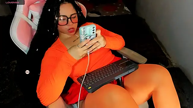 Snapshot of MimiRodriguez chatting on 03.12.25 MimiRodriguez online show from 03.12.25