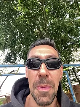 Snapshot of dantedesirexx chatting on 02.12.26 dantedesirexx online show from 02.12.26